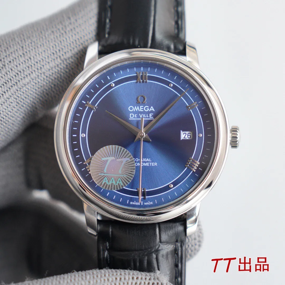 【High-end replica】💰1160! 【Customized all-in-one machine】💰1720! The first thing that comes to mind for the Omega De Ville series is its dignified, elegant, simple, simple, and unobtrusive appearance. Although simple, it is very delicate. The watches in this series are worn with a steady, cautious and steady character. Configuration parameters: Brand: Omega Series: Diefei series Movement: Imported Citizen 9015 all-in-one movement (upgraded version) Each movement undergoes strict QC calibration before shipment. Very strict, zero repairs. Design service life: 10 years. Case material: 316L stainless steel, CNC numerical control engraving, ultra-precision, waterproof depth 100 meters🏊‍♀🏊🏊 Lettering: The latest version of the disc flying track lettering, the word nails are butt welded and inlaid with the same process as the genuine ones (the first in the industry) Table diameter: 39.5*9.7mm (the only one on the market that is consistent with the genuine ones) Product grade: Super A Glass: Imported sapphire glass (0 difference in exposure and transparency compared with the original) Belt: Genuine American alligator leather strap (black/brown) Steel strap: 316L steel professionally polished by top masters /Gloss/Smoothness/Comfort/The same quality as genuine ones. Buttons: Original easy-to-tie pin buckles. Steel buckles: Original mold opening. Same craftsmanship. Same functions. "Manually extendable buckle"