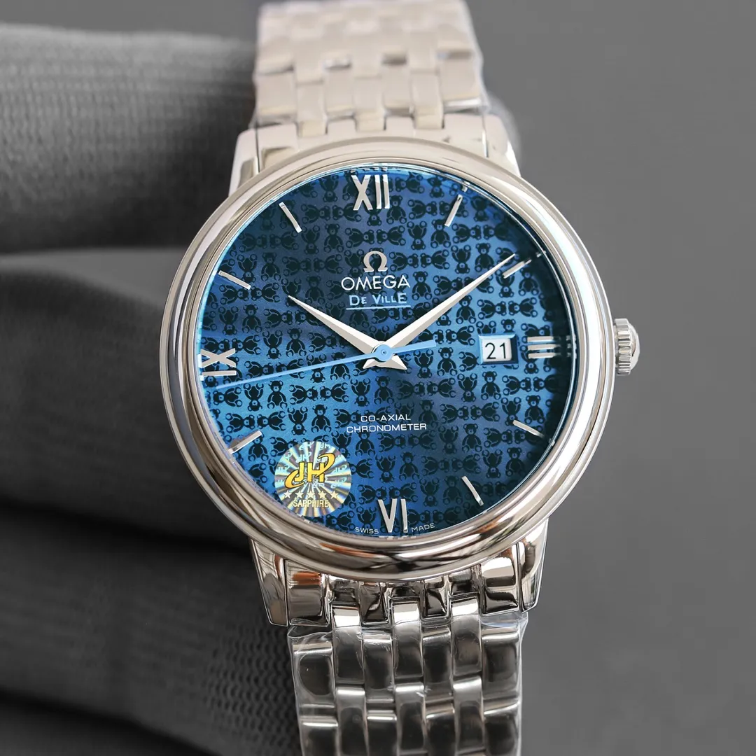 TW Taiwan Factory💰1720! Omega butterfly series watch. The elegant and slim appearance, combined with the simple and elegant design, captures every detail and perfectly interprets the classic charm of the original elegant business. [Details of the masterpiece] The size of the watch is 39.5 mm x 10 mm. The literal scales and hands all inherit the original craftsmanship. They are first polished and then rhodium-plated to ensure permanent luster and amazing temperament. [Details of the masterpiece] The Omega resistor LOGO on the plate is well-curved, and the edges are chamfered naturally. It seems small and exquisite, not worth mentioning, but in fact the craftsmanship is complicated and contains a lot of things. [Innovative move] Using the super stable Japanese 9015 movement, it truly achieves zero repairs. ⚠️Please look for exclusive quality