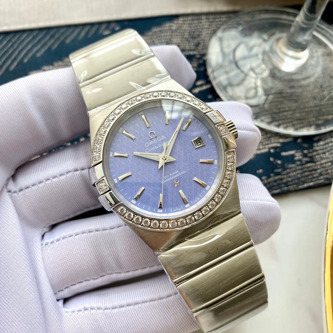 【Foreign trade import】💰1700! Omega (noble quality, return of the ultimate product) hot model - Double Eagle series Type: Fine men's watch (one of the first choices) 🔥High-definition real shot🔥 Strap: Selected 316L stainless steel strap (durable) crafted by craftsmen Movement: Equipped with top-level machinery & Citizen movement (stable) Two options Material: Mineral super strong mirror (wear-resistant) Relief essence Vast atmosphere Ingenuity A treasure for the wrist Size: diameter 40mm, thickness 12mm. Hot sale! Welcome to reprint!