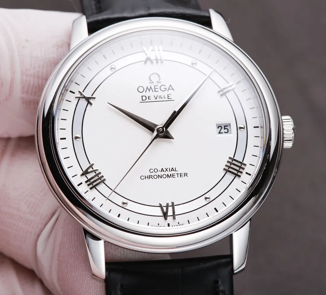 【Customized all-in-one machine】💰1720!  Omega-De Ville Series-Couple Watches! Genuine mold opening, 👏The lettering is the same as the original product with sun pattern, the curved surface is upgraded to high-definition arched double sapphire glass (clearer display, anti-scratch) 👏The back of the steel belt is also synchronized with the original laser product batch number! It took 9 months to make many corrections and upgrades to create a 1:1 shell model, striving for perfection! The diameter of men's wear is 39.5mm, and the diameter of women's wear is 32.7mm👏! The style adopts the original Citizen 9015 all-in-one machine movement, which vibrates 28,800 times per hour, and has zero repair quality. ✅The style is matched with Italian cowhide to make the wrist more suitable and comfortable. The strap body/buckle is engraved with the "OMEGA" classic logo, which is generous and classy. Real shot🔰Please pay attention to the details!