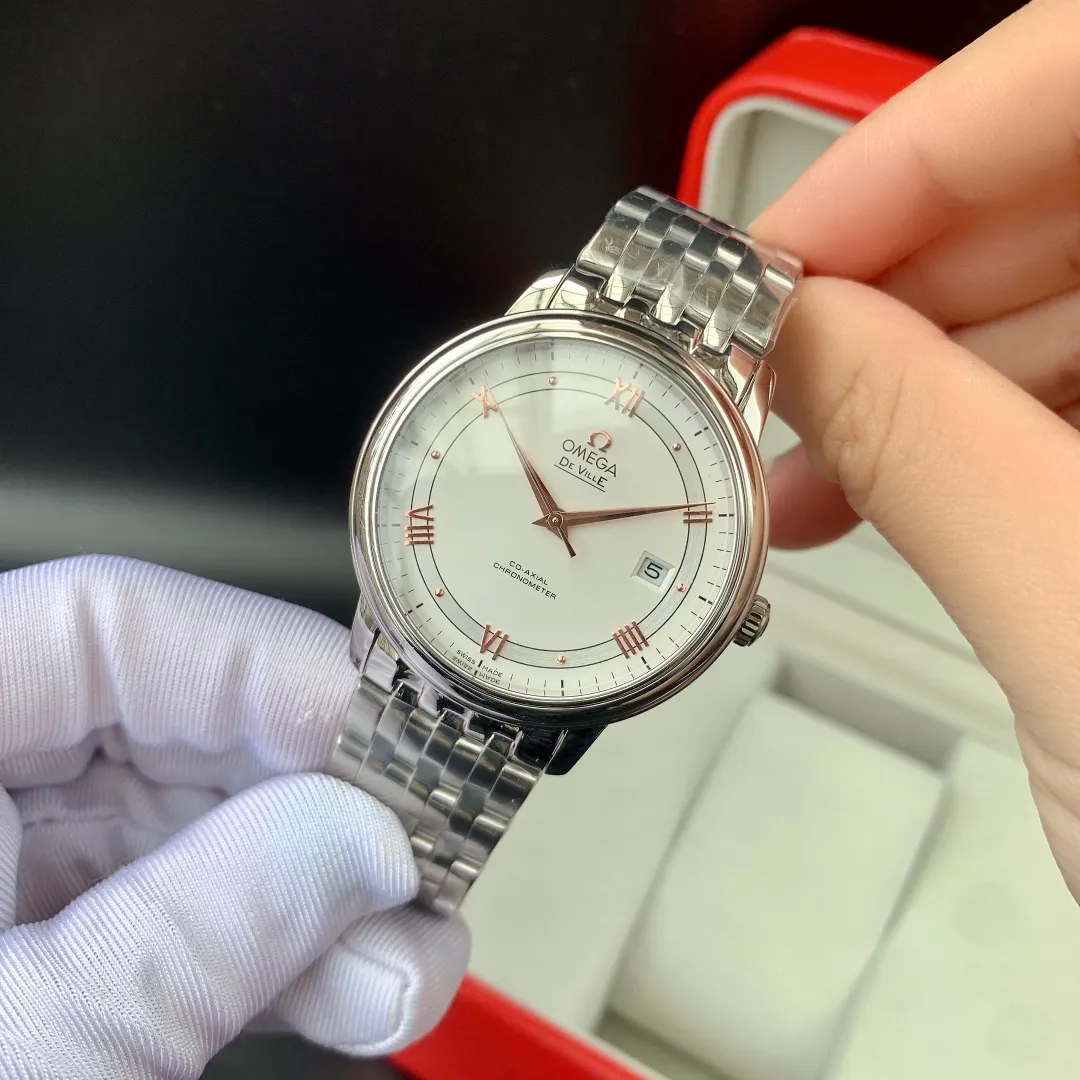 【High-end replica】💰1160! 【Customized all-in-one machine】💰1640! Omega's new arrival🔥🔥As a star hot-selling product✨✨basic model, the Diefei series⌚️⌚️ is favored by consumers with its classic and elegant design, and it is also the first choice for business! Reasons for recommendation: [Design]: This is the basic model of the Diefei series. It has an all-stainless steel case with the same brushed dial. The three hands are matched with the classic design of the 3⃣️ dot calendar window. The bottom cover is also engraved with the "God of Time" (a super primitive god from ancient Greek mythology, interpreting Omega's unique romantic meaning of time). A variety of dial elements are optional, and the steel skin is perfectly replaced. The simple atmosphere is suitable for different occasions, and the overall style is more youthful and energetic! [Configuration]: It adopts the imported Citizen 8215🇯🇵/9015 all-in-one movement, which has zero faults and more accurate travel time. The sapphire glass mirror is scratch-resistant and wear-resistant, the crown is polished to a perfect arc, and the brand logo "Ω" is clearly visible. [Size]: 39.5mmx11mm The overall appearance is elegant and gorgeous. Its style is suitable for formal wear, simplicity, fashion, literature and art, leisure, etc. It is the best choice for daily commuting and business negotiations! Welcome to order, make sure the quality🥂Worry-free after-sales🌹🌹