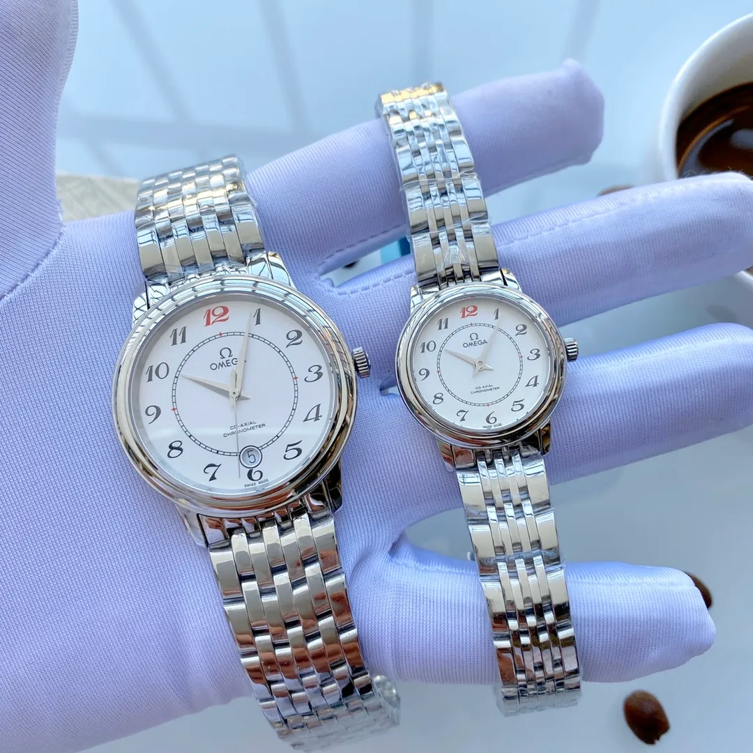 [Foreign trade import] 💰840 each The strongest classic in 2020 - the strongest quality 🎉 Couple's watch 🔥🔥 continues the legendary success! Good quality is visible—[Swiss quartz movement] Brand: Omega (sincere and elegant, noble hand in hand)🏆🏆[Latest style! ] Type: Exquisite couple watch🔥🔥[Super waterproof] Strap: Made of 316L stainless steel strap⌚️ (high-quality workmanship) Movement: Swiss quartz movement (accurate) [originally imported] Material: sapphire crystal mirror (anti-scratch) Timeless 💕True love is priceless 💕Harmonious beauty is immortal 💕Witness the memory of love💕 Size: Male diameter 38mm, thickness 10mm, female diameter 27mm, thickness 9mm, coming hand in hand! 🦋Welcome to reprint!