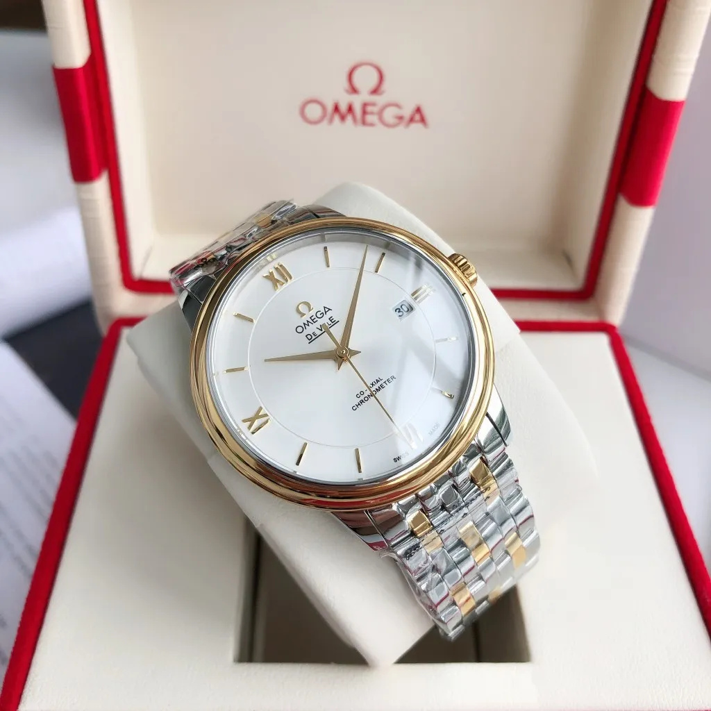 【High-end replica】💰1160! 【Customized all-in-one machine】💰1720! 2023 upgraded blockbuster model - Omega Butterfly De Ville series men's watch [Casual, simple and classic hot model] After the De Ville series was discontinued last year, the factory persisted in adhering to the concept of providing better prices and being more people-friendly. It spent nearly a year strictly controlling and selecting high-quality suppliers of various accessories. Thanks to the strong support of a replica factory, it has worked hard to create today's upgraded and high-quality products at the same price‼ ️ This upgrade uses the same-level lettering from a certain factory, corrects the original synchronous stretch clasp, and passes the factory damage test to ensure excellent quality [Movement] Equipped with zero repair 💯 Brand new Citizen 9015 all-in-one automatic mechanical movement, precise travel time and long-lasting, highly recognized by watch friends [Case] 316L stainless steel case, modified and beautiful body The bottom cover is embossed according to the original synchronized track text. The 39.5mm shell size adheres to the same original details. Curved dial. 100-meter depth waterproof. Scratch-resistant sapphire mirror. [Bracelet] Use 316L stainless steel bracelet with original folding stretch buckle of the same material or calfskin strap. This picture is a real shot of a customized all-in-one machine!