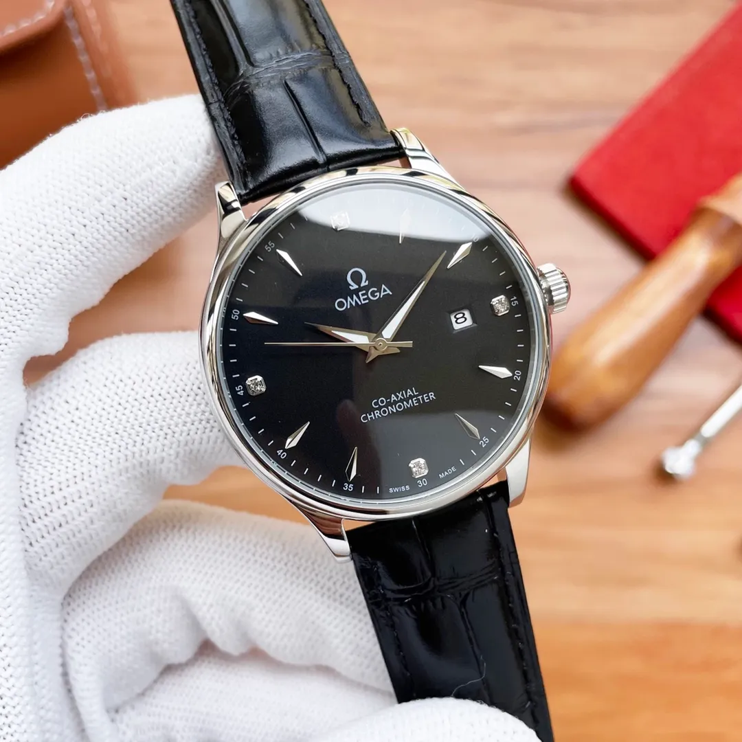 【High-end replica】💰1300! Omega🔥Best design🔥Exclusive debut🔥 [Type]: Fine men's watch [Strap]: Genuine cowhide/316 stainless steel strap [Movement]: High-end fully automatic mechanical movement [Mirror]: Sapphire mirror (higher definition) Elegant taste Vast and majestic Ingenuity A treasure for the wrist Size: 41mm in diameter and 12mm thick Hot on the market! Welcome to reprint!