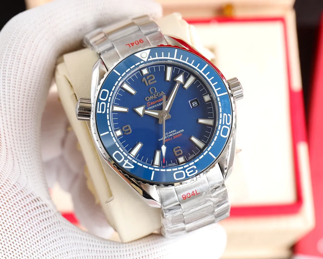 Brand: Omega top replica Seamaster 600 meters Type: Men's watch [strong] Case: Top 316 stainless steel (high quality workmanship) Strap: Tape Movement: Brand new original Citizen 8215 movement (stable travel time and zero repair) Glass: Advanced strengthened coated mirror Size: diameter 43.5mm, thickness 15.5mm