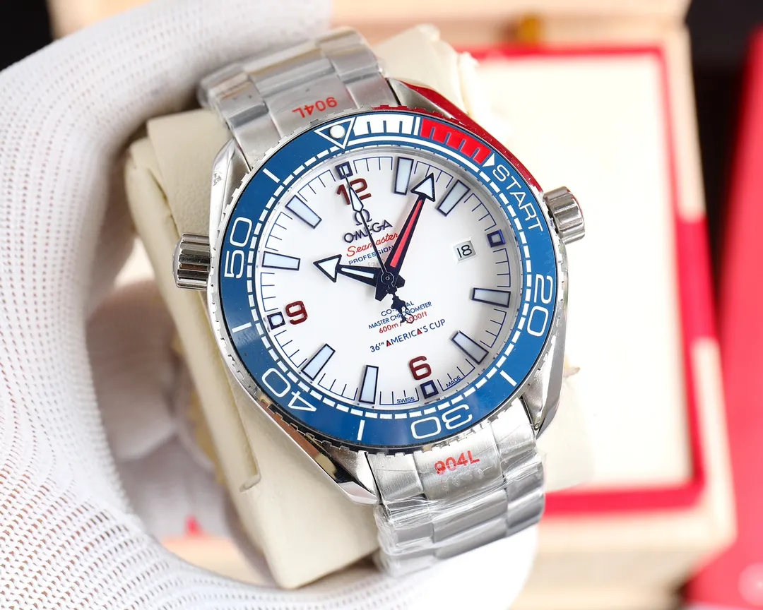 Brand: Omega top replica Seamaster 600 meters Type: Men's watch [strong] Case: Top 316 stainless steel (high quality workmanship) Strap: Tape Movement: Brand new original Citizen 8215 movement (stable travel time and zero repair) Glass: Advanced strengthened coated mirror Size: diameter 43.5mm, thickness 15.5mm
