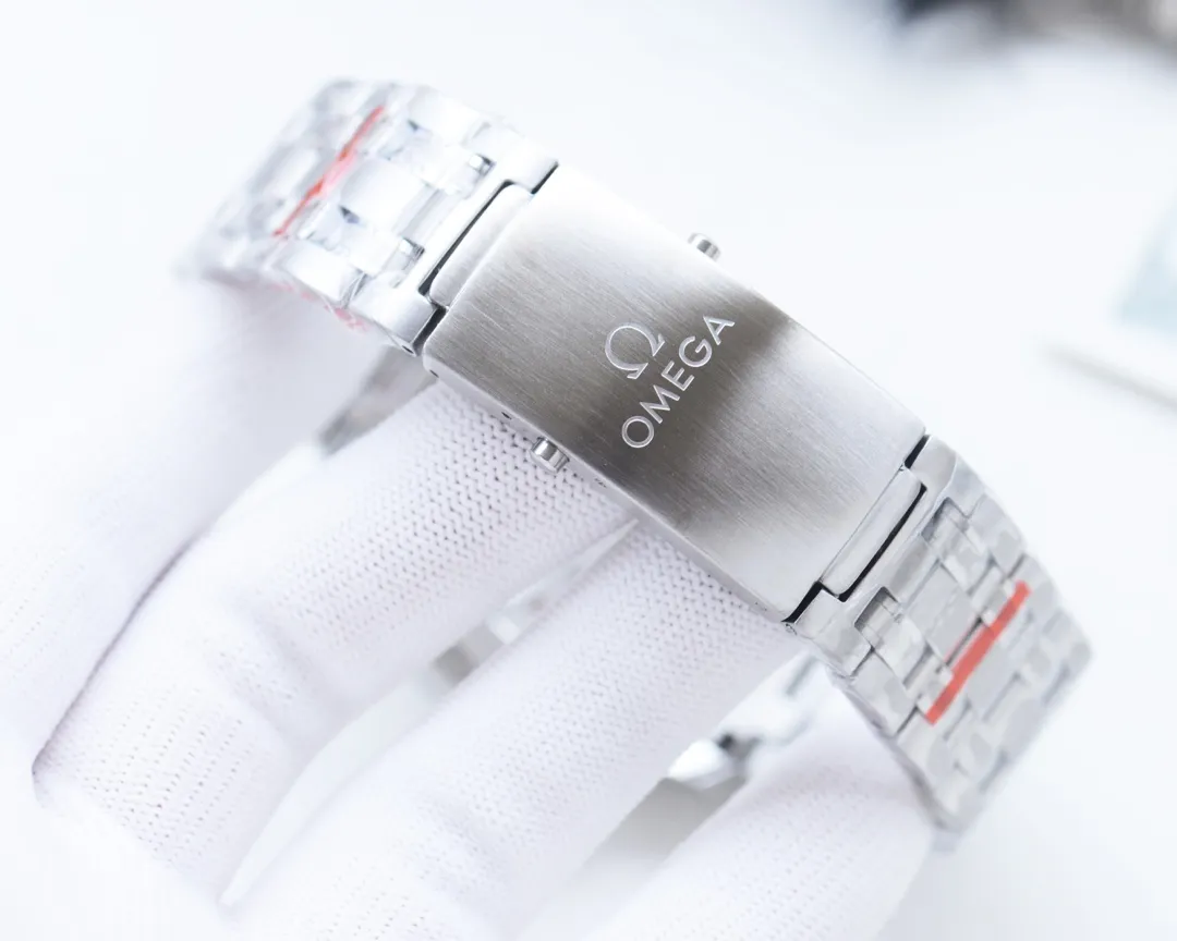 【High-end replica】💰1160! 【Customized all-in-one machine】💰1720! [Top replica] Private chat! ! ! OMEGA-OMEGA🏅🏅 Type: Men's watch🎉🎉 Case: Top version 316 stainless steel L Strap: Imported rubber strap/316L stainless steel strap Movement: Fully automatic mechanical movement ⚙️ Mirror: Sapphire mirror Size: 42mm in diameter, 12mm thick 🍷Exquisite inheritance of real effects, quality guaranteed! ‼ ️The elegant style instantly enhances the charm of men and is a symbol of taste and noble life!