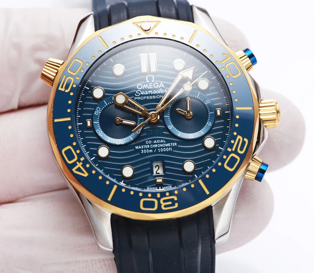 【High-end replica】💰1440! The new Omega Seamaster 300-meter multifunctional 5-pin design diving watch has arrived🎉Feedback is coming! Always adhering to practical value, there is no best, only better upgrade concepts to reach the top again! [Movement] Equipped with a brand new automatic mechanical movement, original transparent bottom design, 0️⃣ repair, accurate running time, strong practicality [Case] ​​Made of 316L stainless steel case, equipped with the only original ceramic one-way rotating timing ring in its class. The exclusive version is consistent with the original ceramic ring. 🆚Wear-resistant, anti-scratch⚙️High quality [Mirror high-definition reinforced coating, anti-scratch and anti-wear mirror. [Bracelet] 316 fine steel nine-bead bracelet, equipped with the only original push-pull adjustable clasp in its class. The dial adopts two-color ice blue luminous synchronization