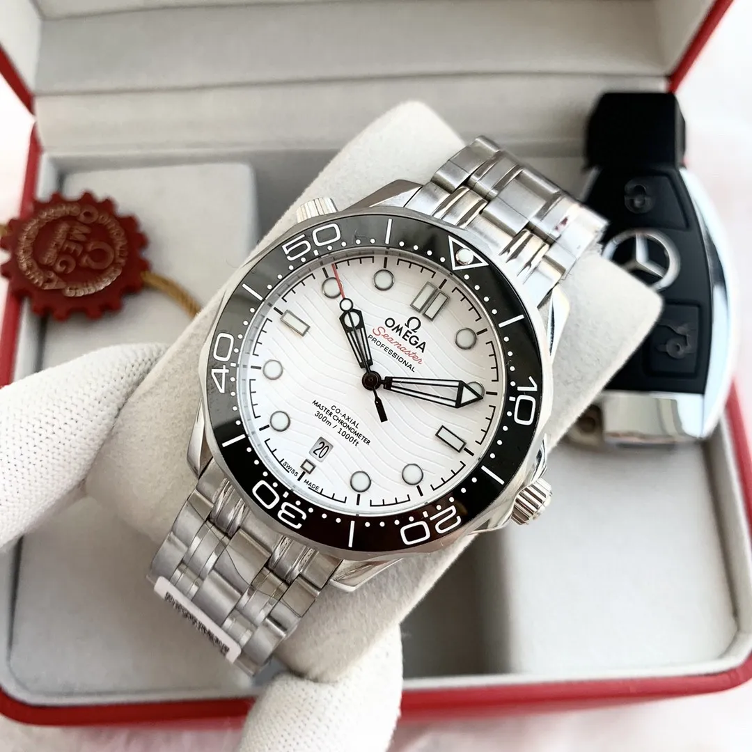 【Foreign trade import】💰1240! Omega - OMEGA🎉🎉🎉Seamaster series men's watch imported rubber strap. It is made with all the effort. It has a fully automatic mechanical movement. It has a practical and strong 316L stainless steel case. The original synchronous shell curvature [bracelet] adopts an imported rubber strap that is comfortable and durable. The stainless steel strap achieves eternity. Appreciate the Omega Master watch.