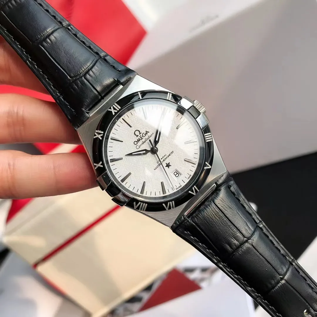 【High-end replica】💰1300! 【Customized all-in-one machine】💰1720! 2023 official new product - the fifth generation of Omega's "Constellation Gents" constellation series is on the market [color] After ten years of hard work, never give in! Another high-quality, ultra-affordable masterpiece that once again refreshes the "genuine appearance details, built-in brand new Citizen movement" [Movement] The entire network's exclusive replica of the Constellation series men's watch is equipped with the brand new Citizen 8215 automatic mechanical movement, exclusive corrected automatic hammer, the movement's kinetic energy is durable, accurate in travel time, ⭕️reworked [Case] 💯 Super waterproof, you can swim with confidence🚰 316L fine steel case, same material bracelet CNC cutting process, perfect shell shape and connection, vintage craftsmanship, the thinnest workmanship of the same level of movement [Details] The words are synchronized with the original strips, the texture is delicate, the disk surface is simple and elegant, the ring edge is hand-decorated and electroplated in a vacuum furnace, the color is uniform and bright, the original same color is complete, the strap is made of Italian calfskin with the original folding clasp