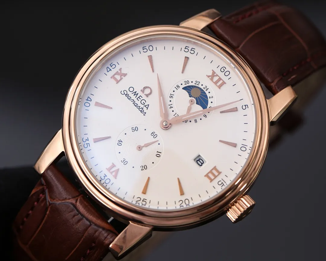 【Foreign Trade Import】💰1440! Omega (top quality, outstanding debut) 🎉🎉 [Type]: Boutique men's watch (top) exquisite [Strap]: Genuine leather & 316L stainless steel strap (durable) [Movement]: Top mechanical movement (stable) [Material]: Mineral super strong mirror (wear-resistant) Exquisite quality and generous style, excellent temperament, wise and exclusive [Size]: 42mm diameter, 12mm thick, hot sale! Welcome to reprint!