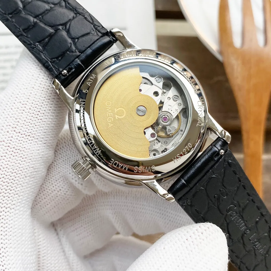 【Top replica】💰3300! The 2022 Omega Diefei series men's watches are coming [Heyha][Heyha], with unique 9⃣️ digits for the day and 🈷️ star function, 4⃣️ digits for independent small seconds, equipped with the original imported cal.8219 fully automatic mechanical movement, zero-repair and accurate travel time, made of 316 top-grade pure stainless steel, and cut-resistant sapphire glass mirror! Imported Italian 🇮🇹 cowhide, deeply waterproof 🏊40mm in diameter. Stylish and elegant, absolutely exquisite, [strong] Wearing it will add a noble temperament invisibly. It is the first choice for successful people and is worth owning. [Celebrate][Celebrate] Welcome to buy [Turn around][Turn around]