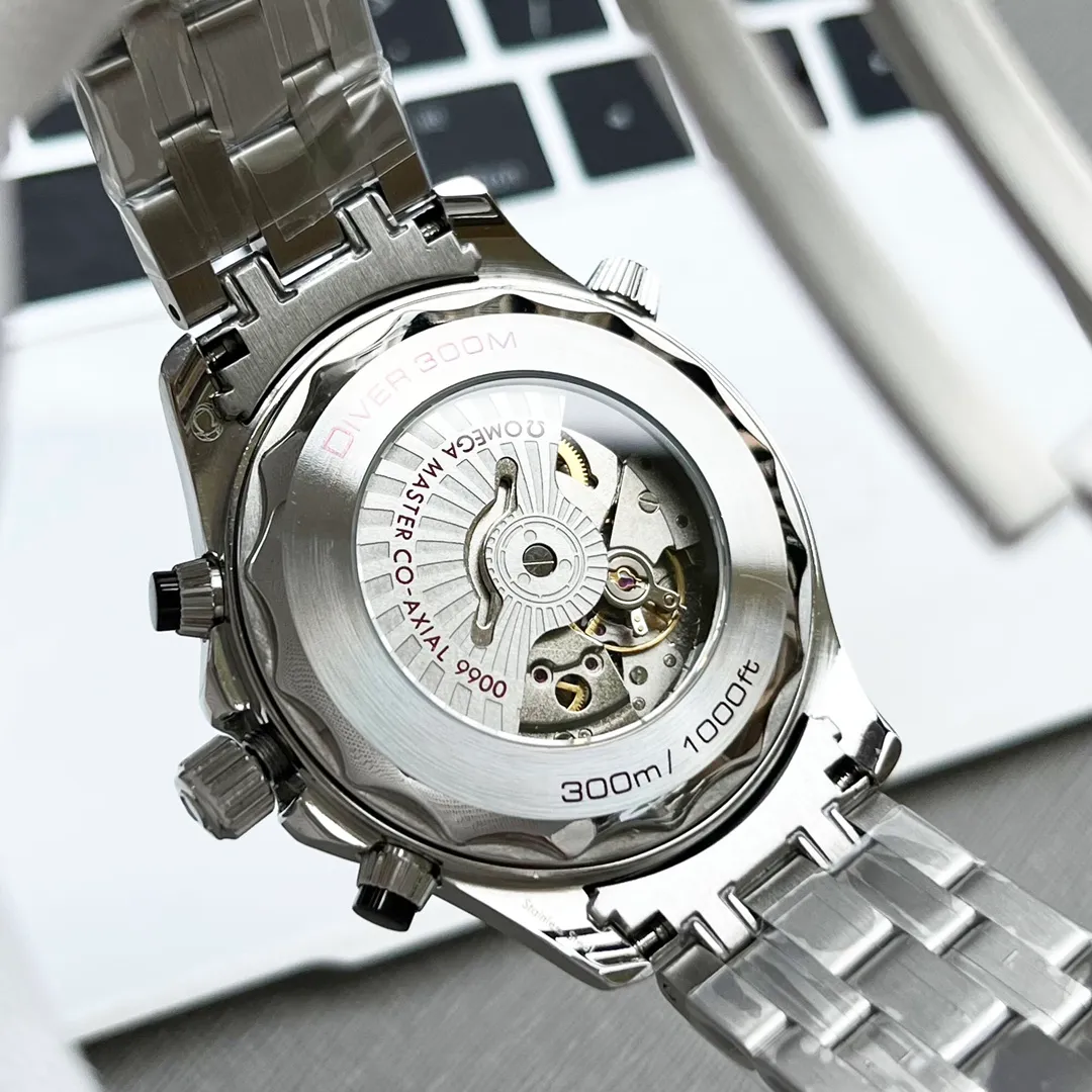 【Customized all-in-one machine】💰1440! The Omega Seamaster series is a hot seller all over the city. It adopts fully automatic imported Citizen 9015 all-in-one mechanical movement, ice blue two-color luminous, and multi-functional five-pin design! Top-grade 316 stainless steel case, soft silicone strap, scratch-resistant and wear-resistant sapphire mirror, men's size 44*13