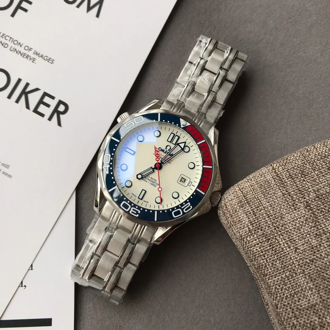 【Foreign trade import】💰1280! Omega (omega) [Series]: Seamaster 300m series Super waterproof [Style]: Men's watch Date display [Size]: Men's diameter 41mm Thickness 12mm [Movement]: Fully automatic mechanical movement carrying the most complex field of advanced watchmaking [Glass]: Mineral wear-resistant mirror [Strap]: Stainless steel original steel strap [Case]: Stainless steel and other modern materials Bezel ceramic [Buckle]: Original butterfly buckle E60