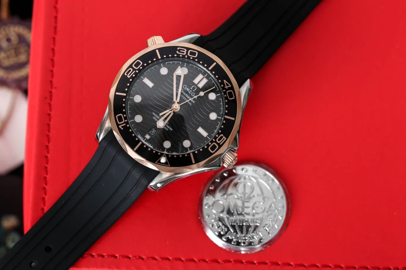 【High-end replica】💰970! The same style as Li Xian🖤Summer love🐛Wear the watch and enjoy the cool blue❄️Omi Seamaster watch series👴🏻Breathable and refreshing tape is a must-have in summer💋Equipped with ceramic ring with luminous dice, luminous hands🖤Original buckle, fully automatic machinery, 42mm💙High quality, high quality👴🏻