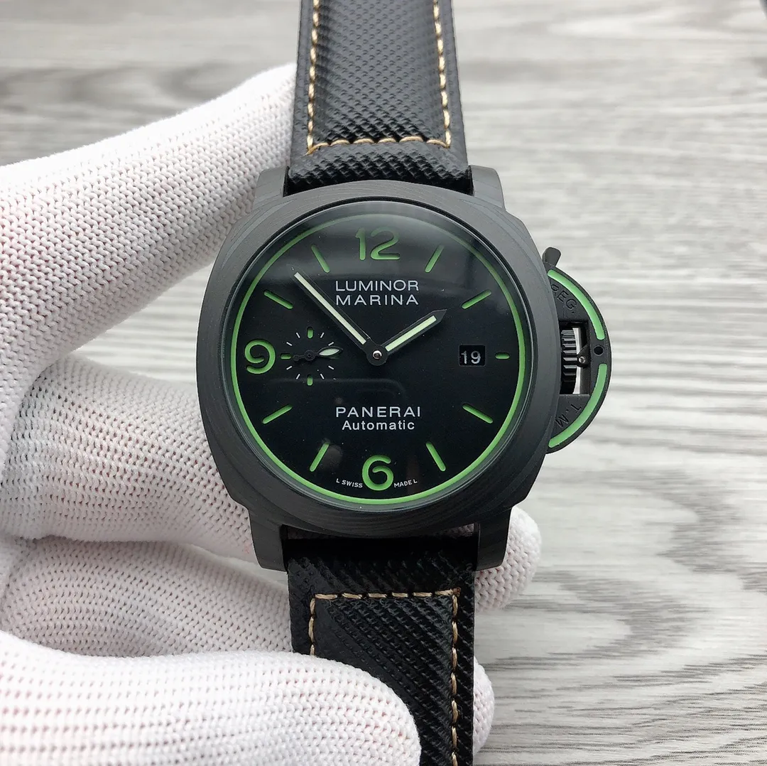 Panerai - PANERAI LUMINOR series PAM01118 Type: Men's top watch Movement: Fully automatic mechanical movement Case: 316L stainless steel case Mirror: Mineral strengthened glass Belt: Imported genuine cowhide strap is extraordinary, showing the charm of men Size: diameter 44mm, thickness 16mm