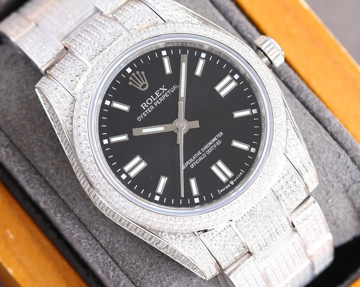 【Top Replica】💰Private chat! High-definition real shots of Rolex women’s watches, full of diamonds for women! ! 36mm diameter! Using fully automatic movement! Rolex luxury 18k nanotechnology! 5 sets of original diamond straps! Carefully crafted with 2,300+ AAA zircons! Be sure that the inlay technology is not the ordinary diamond-laying technology on the market! ! Make the sparkling effect better under the light! Best for gift giving! Brand new with 5 sets of full-diamond steel straps, fully automatic imported mechanical Swiss movement, sapphire scratch-resistant glass mirror, 18k vacuum electroplating that will never fade, the best luxury recommendation for gift giving!