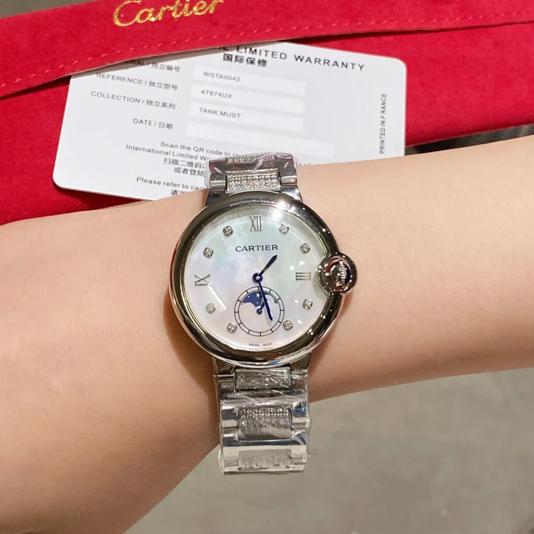 【Foreign trade import】💰1360! Cartier women's blue balloon luxury series, quartz watches are shipped in the same color [color], the sun, moon and stars are displayed in a large frame, the starry sky is running, time flows, special cutting diamonds 💎 inlaid ring, personality, perfect, equipped with original imported quartz movement, precise travel time, Cartier original snap buckle, diameter 36mm, thickness 8mm "Please pay attention to the exclusive background for detailed shooting"