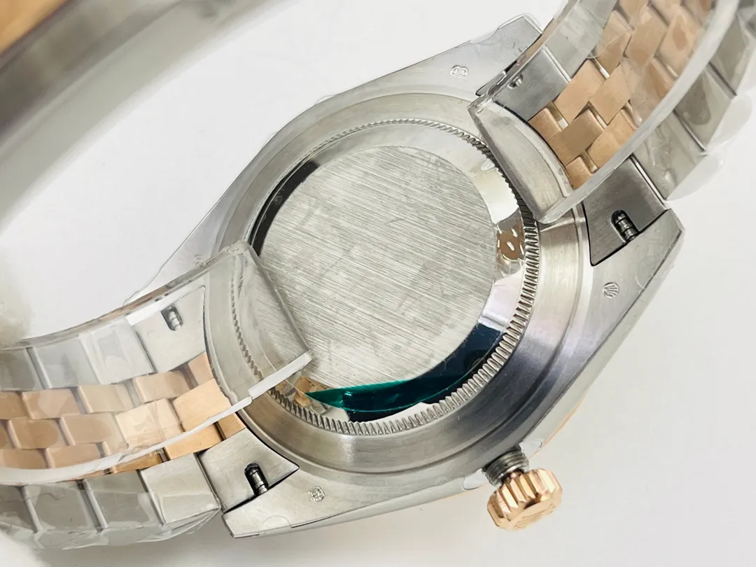 [VR Factory2022 latest masterpiece] Rolex’s latest Datejust series mechanical watch! 1⃣️[Size] Diameter 41MM, thickness 12MM! 2⃣️[Movement] Equipped with 2836 movement, strict debugging ensures accurate travel time, stable performance, and zero repairs! 3⃣️【Dial text】Using top-grade Swarovski diamonds and hand-inlaid craftsmanship, it is designed with the concept of excellence! 4⃣️[Case Buckle] The 904L stainless steel case is made of the same material as the original version and paired with a 904L stainless steel strap/original safety buckle! 5⃣️The watch strap is made of 904L Oyster steel.  6⃣️The side of the watch case is consistent with the original version and adds a QR code to prevent counterfeiting! 7⃣️【Mirror】Scratch-resistant sapphire crystal, anti-reflective convex magnifying calendar window, pure waterjet cutting! VR Factory is the same on the outside as it is original! Welcome friends from all walks of life to taste it!