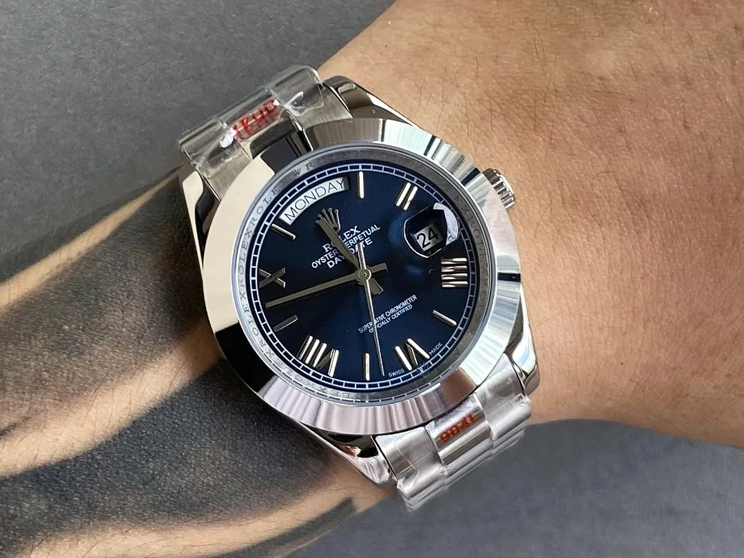 【High-end replica】💰1300! ROLEX Best Selling Classic Series: Datejust Oyster Dual Calendar Series Movement: Top imported fully automatic Citizen 8215 mechanical movement dual calendar display Case: Made of 316 stainless steel case Mirror: Sapphire scratch-resistant mirror Size: Diameter 40mm Thickness 10mm