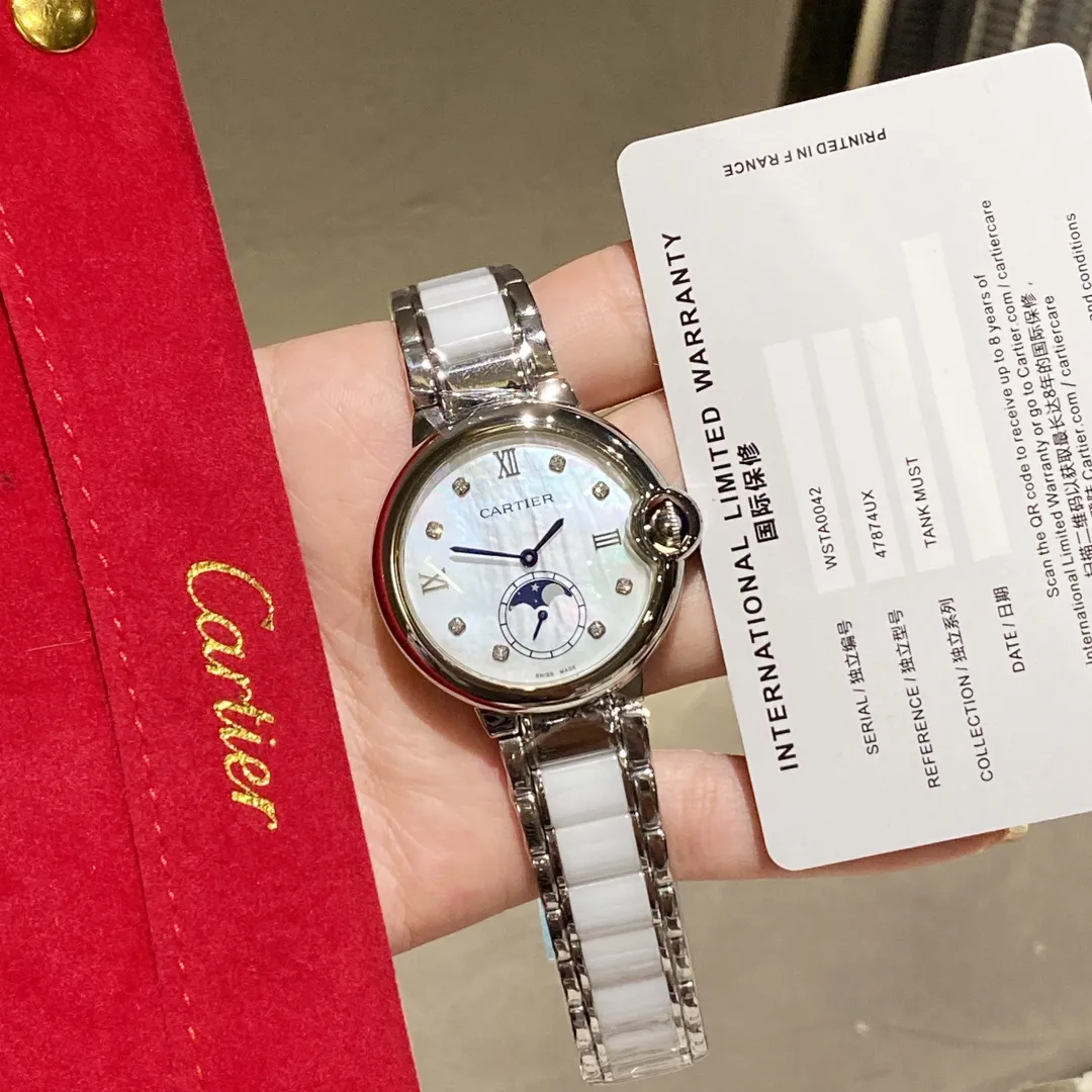 【High-end replica】💰1360! Cartier women's blue balloon luxury series, quartz watches are shipped in the same color [color], the sun, moon and stars are displayed in a large frame, the starry sky is running, time flows, special cutting diamonds 💎 inlaid ring, personality, perfect, equipped with original imported quartz movement, precise travel time, Cartier original snap buckle, diameter 36mm, thickness 8mm "Please pay attention to the exclusive background for detailed shooting"