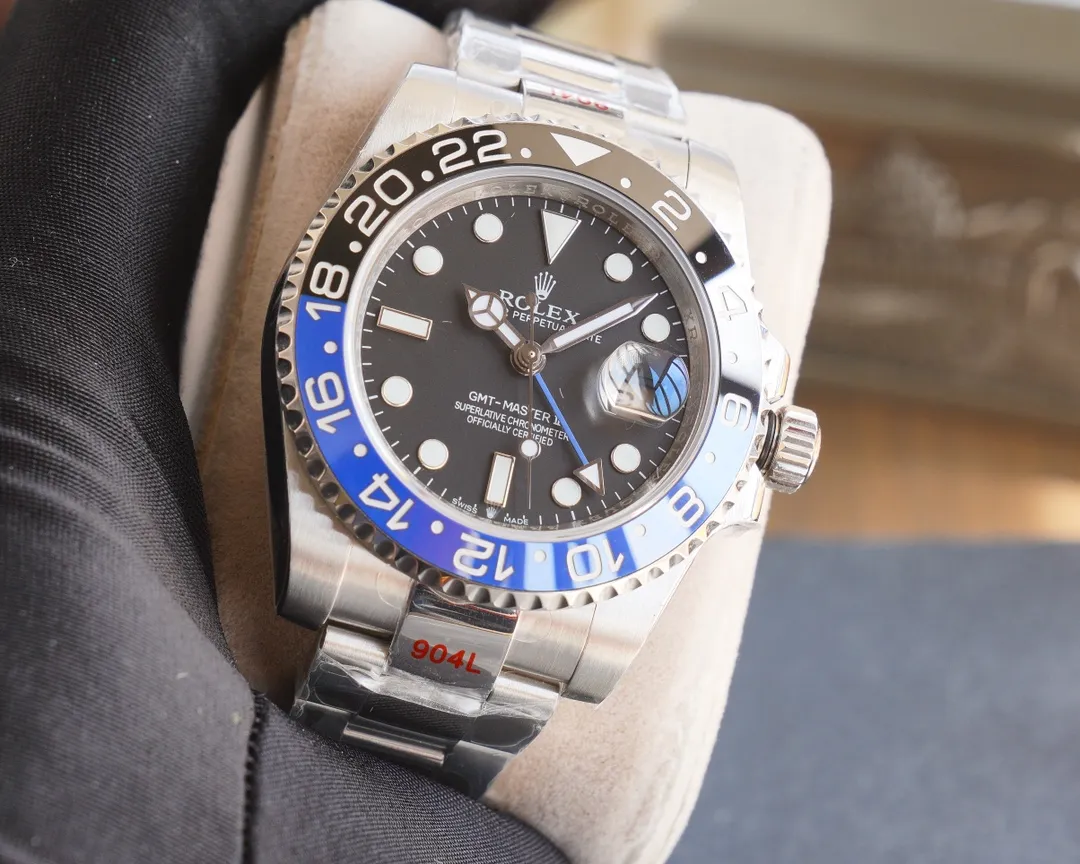 【High-end replica】💰1160! 【Customized all-in-one machine】💰1720! [Top replica] Private chat! ! ! The Rolex Greenwich [GMT-Master II] is one of Rolex's best-selling watches. It is equipped with a real ceramic ring and platinum fonts. The imported 9015 all-in-one mechanical movement has stable and reliable quality. The diameter is 40mm. It is developed one-to-one from the original.