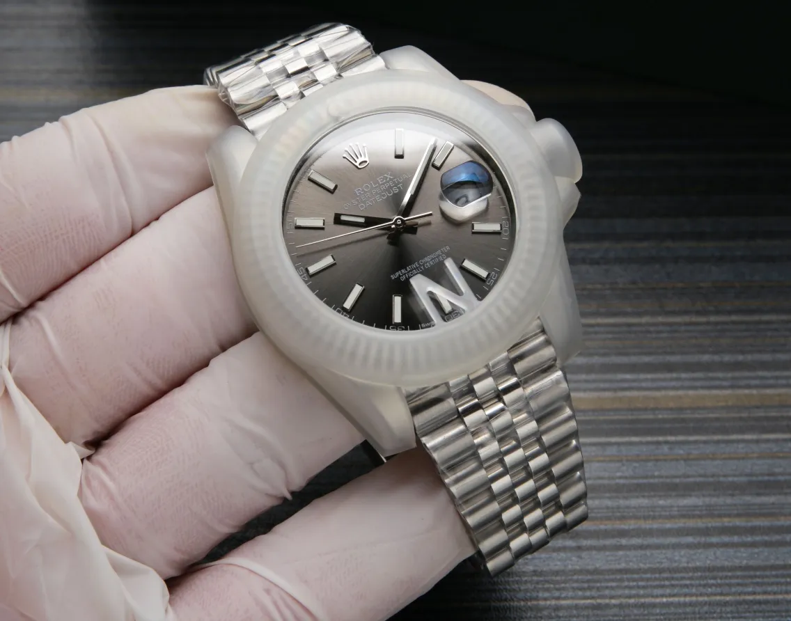 【High-end replica】💰1160! 【Customized all-in-one machine】💰1720! Rolex Datejust 41mm replica original mold opening, all details strive to be perfect, new five-bead chain ❗️Ultra-transparent sapphire mirror equipped with 2824 movement classic new product: Rolex Datejust continues to improve the replica effect, ROLEX Rolex gold, rose, stainless steel research spirit of continuous improvement, especially the industry recognition of the five artifacts, the current sales have been on the rise! [Size] Diameter 41mm [Mirror] Anti-scratch blue crystal glass, anti-reflective convex magnified calendar window [Case] ​​Winding crown, [Movement] Stable replica of 2824 automatic mechanical movement, [Strap] Oyster three-section bracelet folding buckle, waterproof more than 100 meters. Craftsmanship... The real thing is great! (Focus on original new machines) Focus is an attitude, produced by JH!