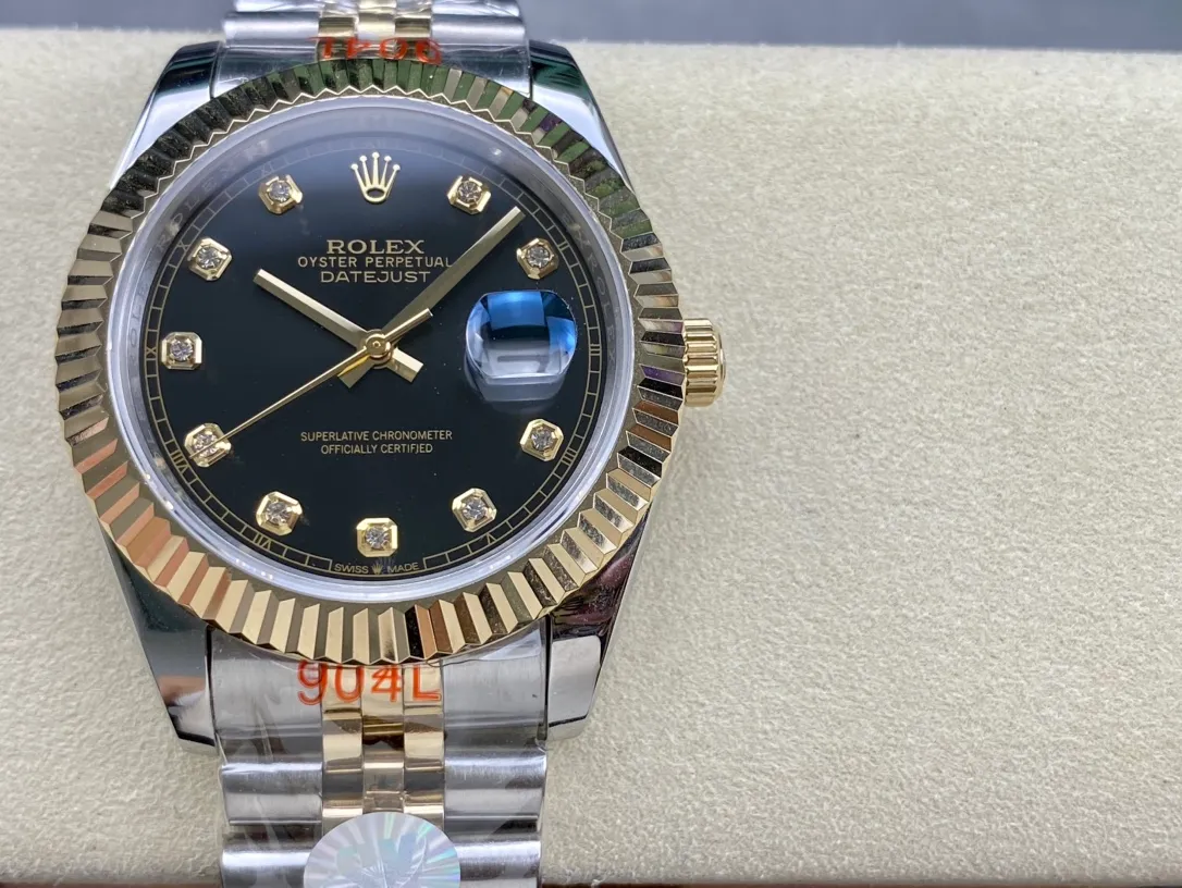 【High-end replica】💰1240! Rolex Single Calendar Datejust Series 41mm [Diameter] 41mm [Movement] Equipped with imported fully automatic mechanical movement [Ring] Rolex RingCommand triangular pit pattern / aperture [Mirror] Scratch-resistant sapphire glass mirror [Material] Imported 316L stainless steel case [Strap] Stainless steel (Oystersteel) optional three-bead/five-bead chain strap [Buckle] Original buckle Super high quality, more beautiful in kind, market exclusive! Classic men's casual watch, the standard accessory for successful men, allowing you to wear it once and for all!
