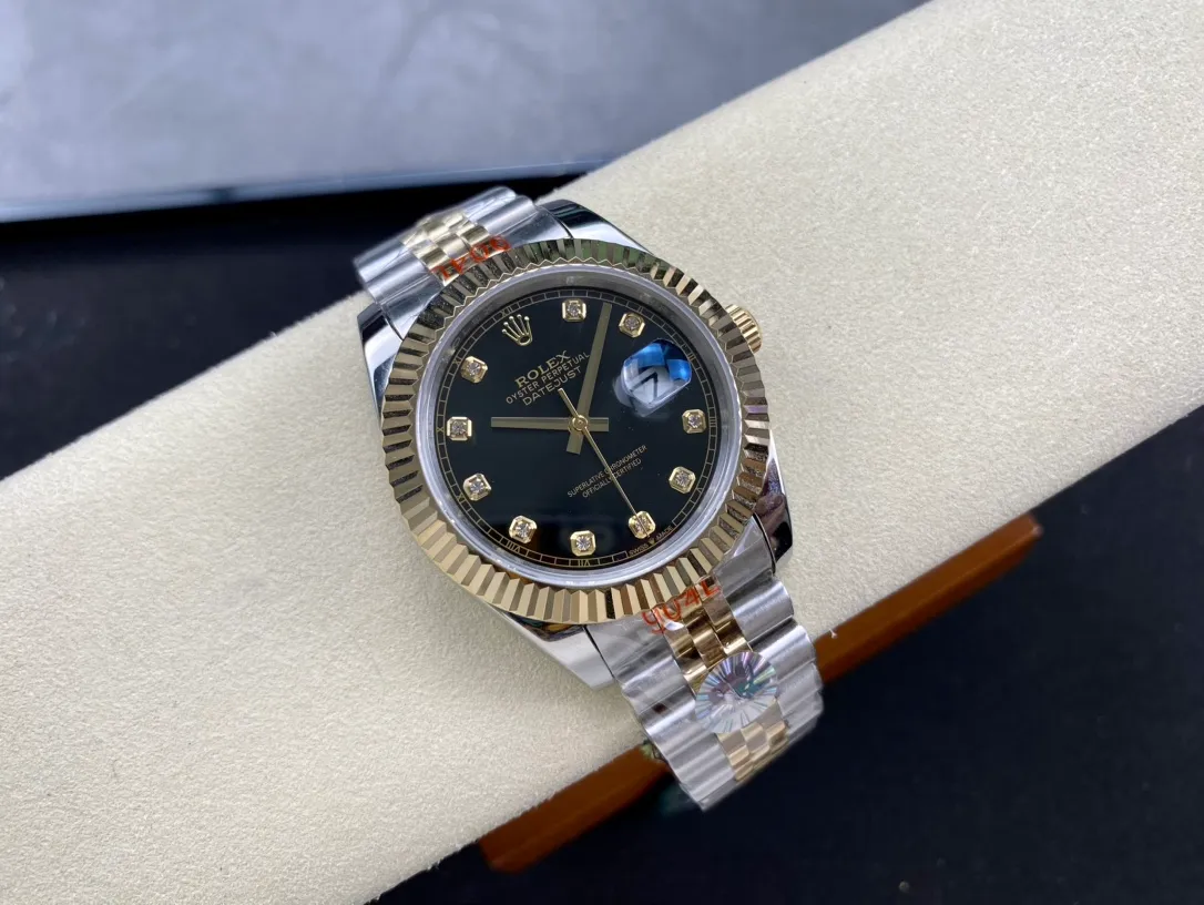 【High-end replica】💰1240! Rolex Single Calendar Datejust Series 41mm [Diameter] 41mm [Movement] Equipped with imported fully automatic mechanical movement [Ring] Rolex RingCommand triangular pit pattern / aperture [Mirror] Scratch-resistant sapphire glass mirror [Material] Imported 316L stainless steel case [Strap] Stainless steel (Oystersteel) optional three-bead/five-bead chain strap [Buckle] Original buckle Super high quality, more beautiful in kind, market exclusive! Classic men's casual watch, the standard accessory for successful men, allowing you to wear it once and for all!
