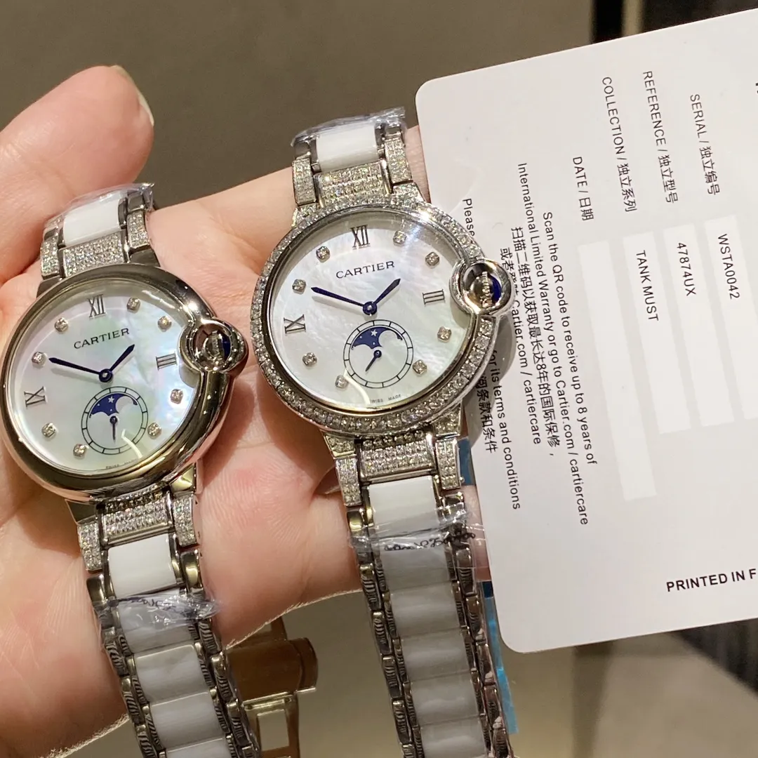【High-end replica】💰1360! Cartier women's blue balloon luxury series, quartz watches are shipped in the same color [color], the sun, moon and stars are displayed in a large frame, the starry sky is running, time flows, special cutting diamonds 💎 inlaid ring, personality, perfect, equipped with original imported quartz movement, precise travel time, Cartier original snap buckle, diameter 36mm, thickness 8mm "Please pay attention to the exclusive background for detailed shooting"