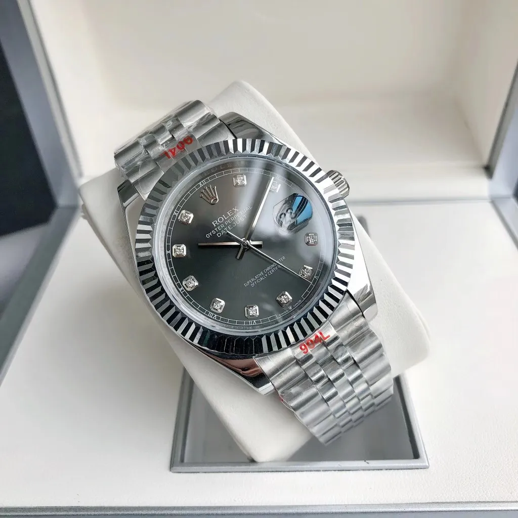 【High-end replica】💰1240! The 2022 new Rolex Datejust 41mm men's watch has been upgraded to the official version [color], the original hot-selling hot model, the 41mm diameter is more contemporary, the official update is suitable for the public, and the size is suitable for the public! "Once and for all" is waiting for you. Highlight 1: Continue to uphold the brand new imported Citizen 8215 movement, factory movement testing and adjustment! The appearance details are all original and authentic! Really built both inside and outside [Strong] Highlight 2: Original and consistent factory accessories; Highlight 3: Corrected 41mm official synchronous original buckle, polished five-bead bracelet parts! Really build affordable Citizen with the quality standards of major manufacturers [strong] Highlight 4: The luminous quality is comparable to the original! The dial has exquisite workmanship, and the fonts, scales and details are all sourced from the craftsmanship of large manufacturers, which is comparable to the original [strong] Highlight five: scratch-resistant and wear-resistant sapphire mirror, anti-reflective convex magnifying (2.5-digit) calendar window, the magnification is synchronized with the original, and the time and calendar reading are clear and transparent [strong]