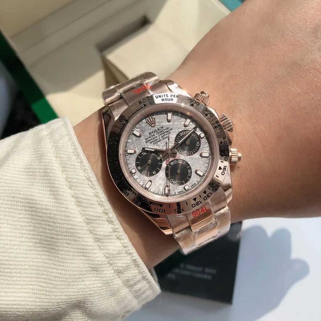 【High-end replica】💰1160! Customized all-in-one machine 💰1720! Rolex Daytona Series [Diameter] 40mm [Movement] Equipped with imported fully automatic mechanical movement [Ring] Imported finely polished ring/ceramic ring [Mirror] Scratch-resistant sapphire glass mirror [Material] Imported 316L stainless steel case [Strap] Stainless steel three-bead strap/high-quality tape [Buckle] Original buckle Super high quality, more beautiful in kind, market exclusive! Classic men's casual watch, the standard accessory for successful men, allowing you to wear it once and for all!