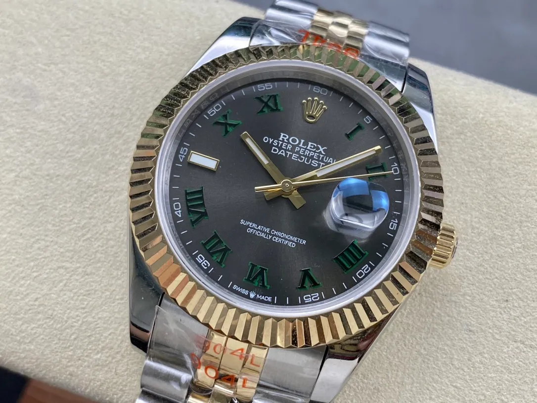 【High-end replica】💰1160! Rolex Single Calendar Datejust Series 41mm [Diameter] 41mm [Movement] Equipped with imported fully automatic mechanical movement [Ring] Rolex RingCommand triangular pit pattern / aperture [Mirror] Scratch-resistant sapphire glass mirror [Material] Imported 316L stainless steel case [Strap] Stainless steel (Oystersteel) optional three-bead/five-bead chain strap [Buckle] Original buckle Super high quality, more beautiful in kind, market exclusive! Classic men's casual watch, the standard accessory for successful men, allowing you to wear it once and for all!