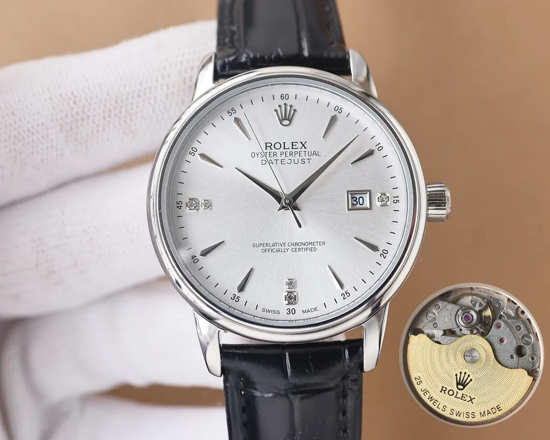 The latest 2023 hot model is the Rolex [ROLEX] men's watch. It adopts a unique dial design and is matched with a more high-end and luxurious Rolex. When you first meet Rolex, you must dream of owning it one day. Wearing a Rolex will make you prosperous and prosperous. You deserve it. Reviews are welcome! ! Movement: with brand new imported 8215 Citizen (zero repair) Size: 40 Mirror: sapphire glass never scratched Material: 316L stainless steel case Power: 48 hours storage Waterproof depth: 100 meters Italian calf leather belt, original pin buckle!