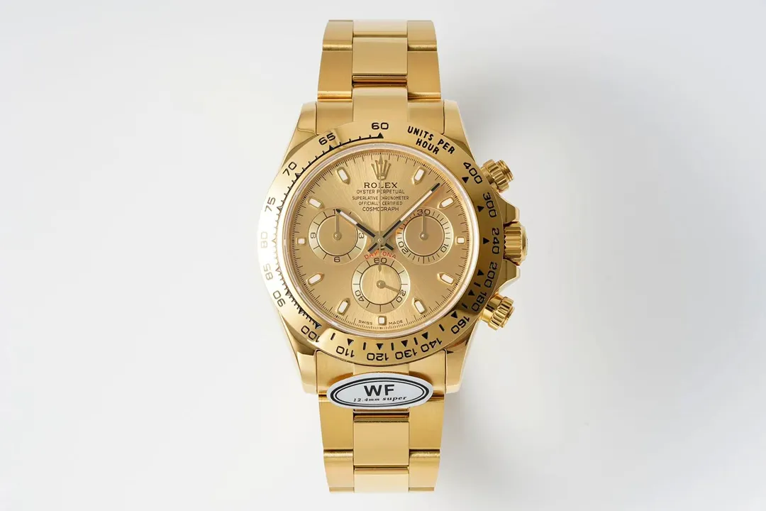 【Top replica】💰4500! Rolex Daytona is coming! A one-to-one replica of the original! All dials are carefully crafted and developed based on original genuine dials as templates! 904L fine steel 1:1 genuine replica manufacturing! Ultra-high precision polishing and detail processing! The bevel edge of the glass has the correct curvature, high transparency and good texture! The white steel scale ring and ceramic ring are oil-filled and electroplated with exquisite effects! Each one is literally an original genuine substitute dial! Unmatched by high imitations on the market! It is a special dial for k gold replica watches! The original luminous nails and hands have been successfully reproduced! Case and strap details! They are all authentic products! Different styles, different shell shapes, different connections! Every detail is in place! Make sure every style is correct! It is the only one on the market that truly does it with care!
