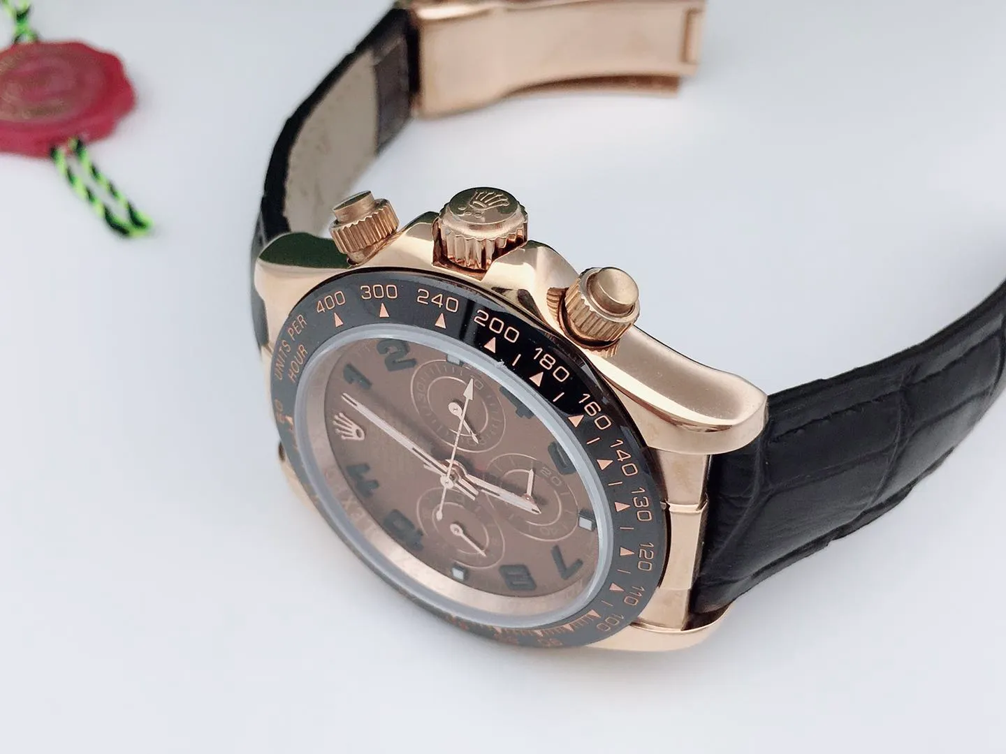 【Foreign trade import】💰1040! Rolex Series: Cosmograph Daytona Movement: Automatic Machinery Diameter Size: 40mm Case: Rose Gold Strap: Genuine Leather Bottom: Close Bottom Clasp: Folding Buckle