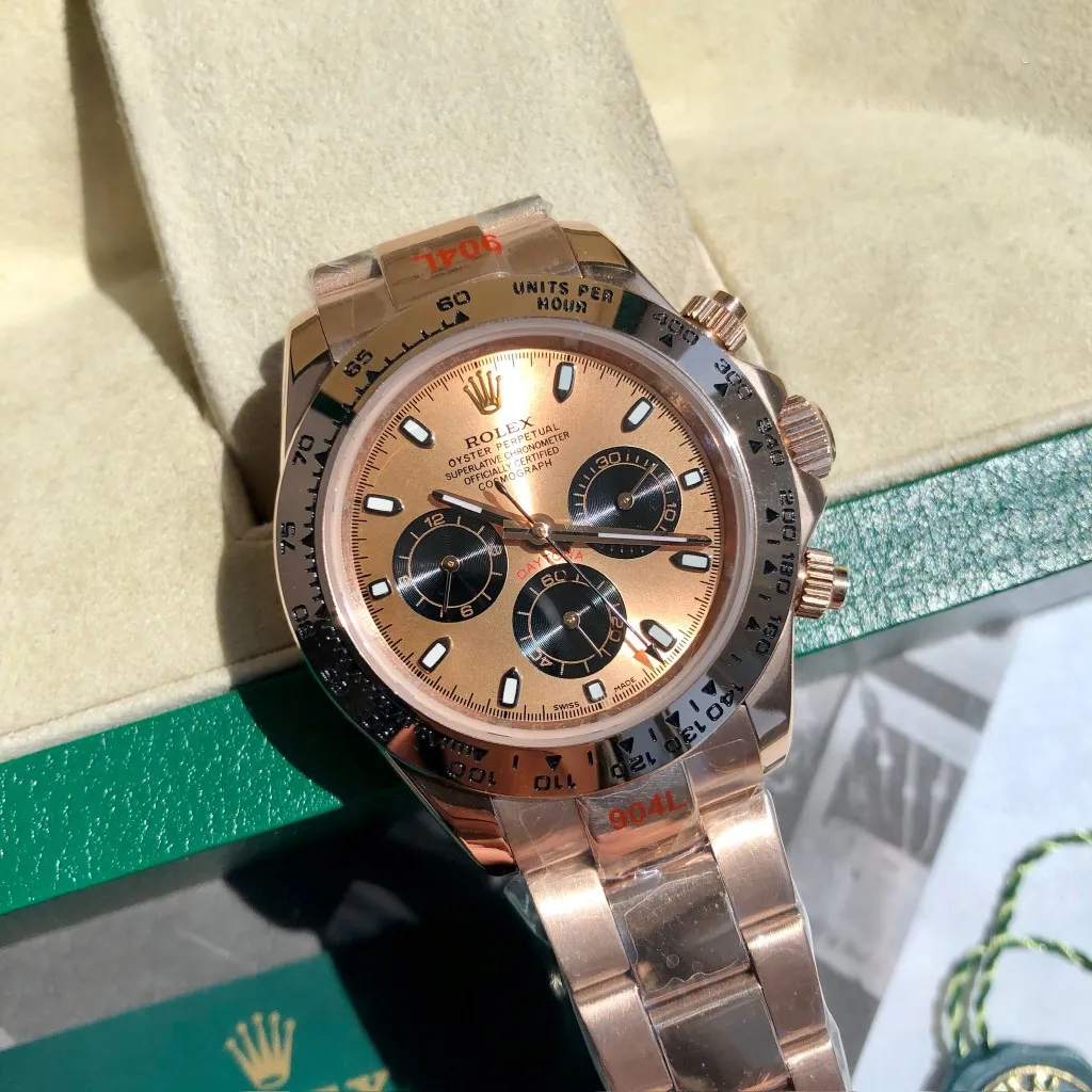 【High-end replica】💰1160! Customized all-in-one machine 💰1720! Rolex Daytona Series [Diameter] 40mm [Movement] Equipped with imported fully automatic mechanical movement [Ring] Imported finely polished ring/ceramic ring [Mirror] Scratch-resistant sapphire glass mirror [Material] Imported 316L stainless steel case [Strap] Stainless steel three-bead strap/high-quality tape [Buckle] Original buckle Super high quality, more beautiful in kind, market exclusive! Classic men's casual watch, the standard accessory for successful men, allowing you to wear it once and for all!