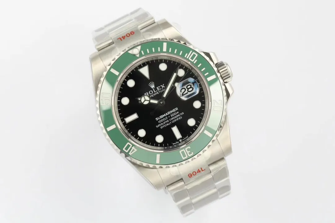 【High-end replica】💰1160! 【Customized all-in-one machine】💰1720! 【Top Replica】💰Private chat! Rolex Submariner 41 series (original mold opening) 1⃣️With Rolex's new 3235 movement; 2⃣️Same thickness as the original 12.5mm: case diameter 41mm; sapphire mirror; 3⃣️Solid central axis; polished nails; top-notch Swiss ice blue luminous, consistent with Rolex's original luminous; 4⃣️High-pass transparent sapphire mirror; 5⃣️Top workmanship, each strap fits perfectly with the lugs, giving the wrist the highest comfort. This picture was taken as a top-notch replica!