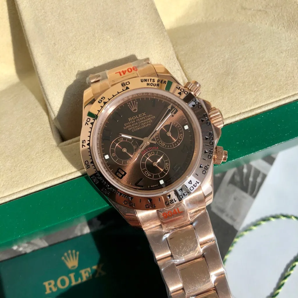 【High-end replica】💰1160! Customized all-in-one machine 💰1720! Rolex Daytona Series [Diameter] 40mm [Movement] Equipped with imported fully automatic mechanical movement [Ring] Imported finely polished ring/ceramic ring [Mirror] Scratch-resistant sapphire glass mirror [Material] Imported 316L stainless steel case [Strap] Stainless steel three-bead strap/high-quality tape [Buckle] Original buckle Super high quality, more beautiful in kind, market exclusive! Classic men's casual watch, the standard accessory for successful men, allowing you to wear it once and for all!