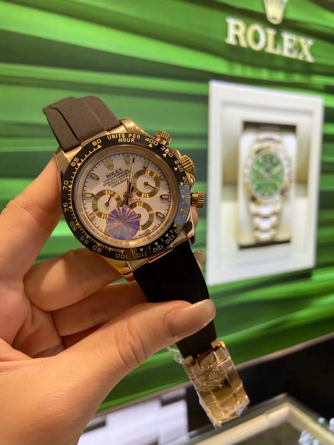 【High-end replica】💰1160! Rolex - Rolex Daytona men's mechanical watch Movement: Imported Citizen 8215 movement Size: Diameter 40mm Thickness 11mm Case: 316 stainless steel case Mirror: Sapphire mirror Strap: Comfortable silicone strap-original buckle