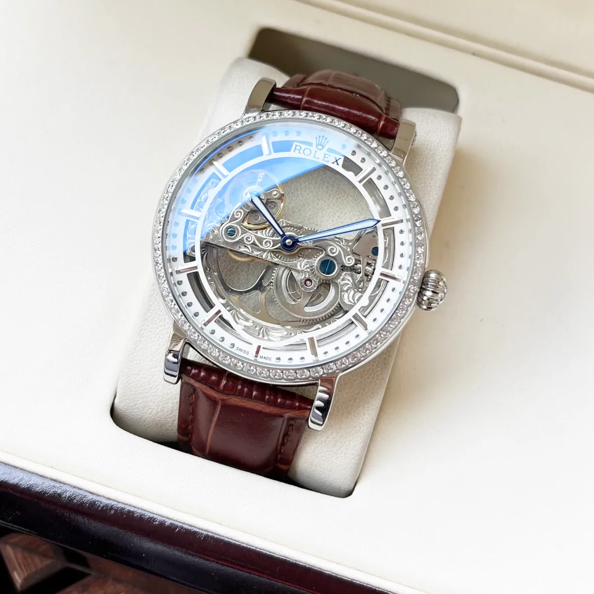 【High-end replica】💰1500! Rolex-ROLEX men's watch equipped with fully automatic hollowed out Swiss 2824 mechanical movement, wear-resistant and scratch-resistant sapphire mirror, 316L stainless steel case, genuine calfskin strap, new hollowed out, business casual, size: diameter 42mm, thickness 12mm