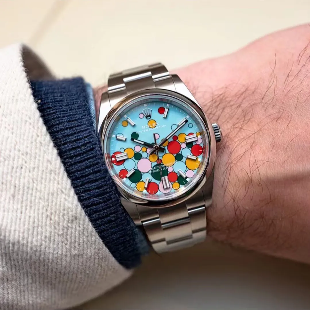 【High-end replica】💰1300! 【Customized all-in-one machine】💰1920! [Top replica] Private chat! ! ! Rolex’s new Oyster Perpetual series 126000 and 124300 balloon style ceiling-level watches are welcome to taste! 1⃣️The diameter is 41MM, which is in sync with the original size. It is built in conjunction with high-end original manufacturers. A series of improvements have been made in parallel this time! The price/performance ratio is also super high! 2⃣️With 2836 fully automatic mechanical movement! This movement is of unanimously recognized quality in the industry! 3⃣️The new Oyster model is very popular once it is opened this time. The dial is generated with 51 balloons! The three-dimensional 3D effect is so amazing that you can’t put it down! VR Factory2023’s ingenious masterpiece is welcome to taste! The pictures were taken as top replica real shots!
