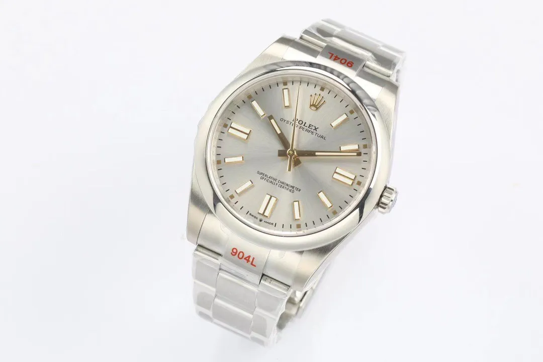 【High-end replica】💰1160! 【Customized all-in-one machine】💰1720! Rolex Oyster Perpetual 41mm men’s brand new upgrade! The colors are complete, and the official website has matching colors❤️! It is equipped with a brand new imported 9015 all-in-one mechanical movement, which has stable running time. The mirror is made of double-layer sapphire mirror, which is more wear-resistant and scratch-resistant. It is waterproof to a depth of 100 meters and can swim🏊. Buy with confidence! 😘