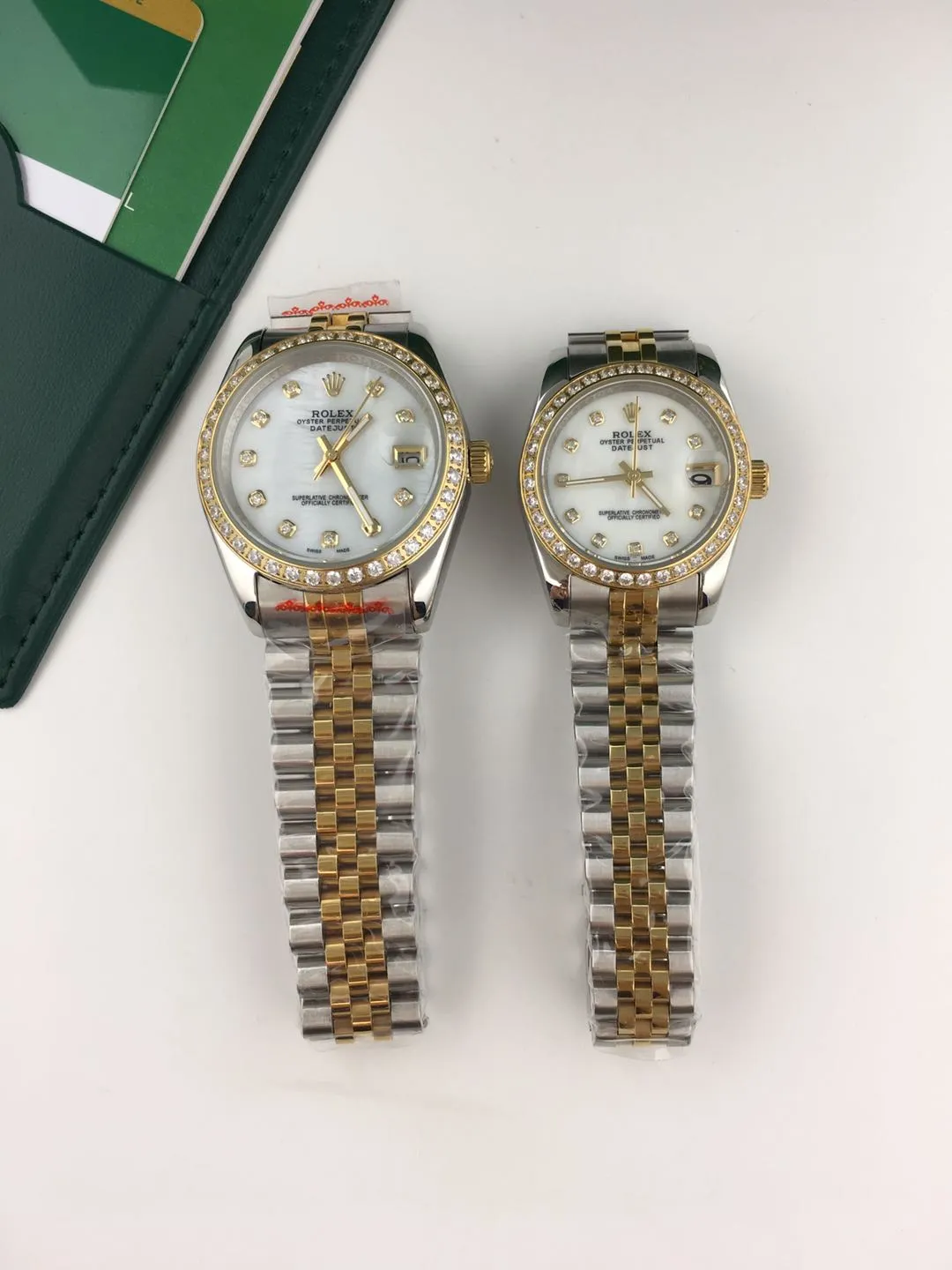 【Foreign Trade Import】💰1240 each! Watches for Couples✨Rolex shell-faced diamond fully automatic mechanical couple's casual fashion watch. The stainless steel case and strap are light and sturdy, highlighting the texture. The diamond-set dial is unique and dazzling. Additional calendar display function, convenient and elegant.