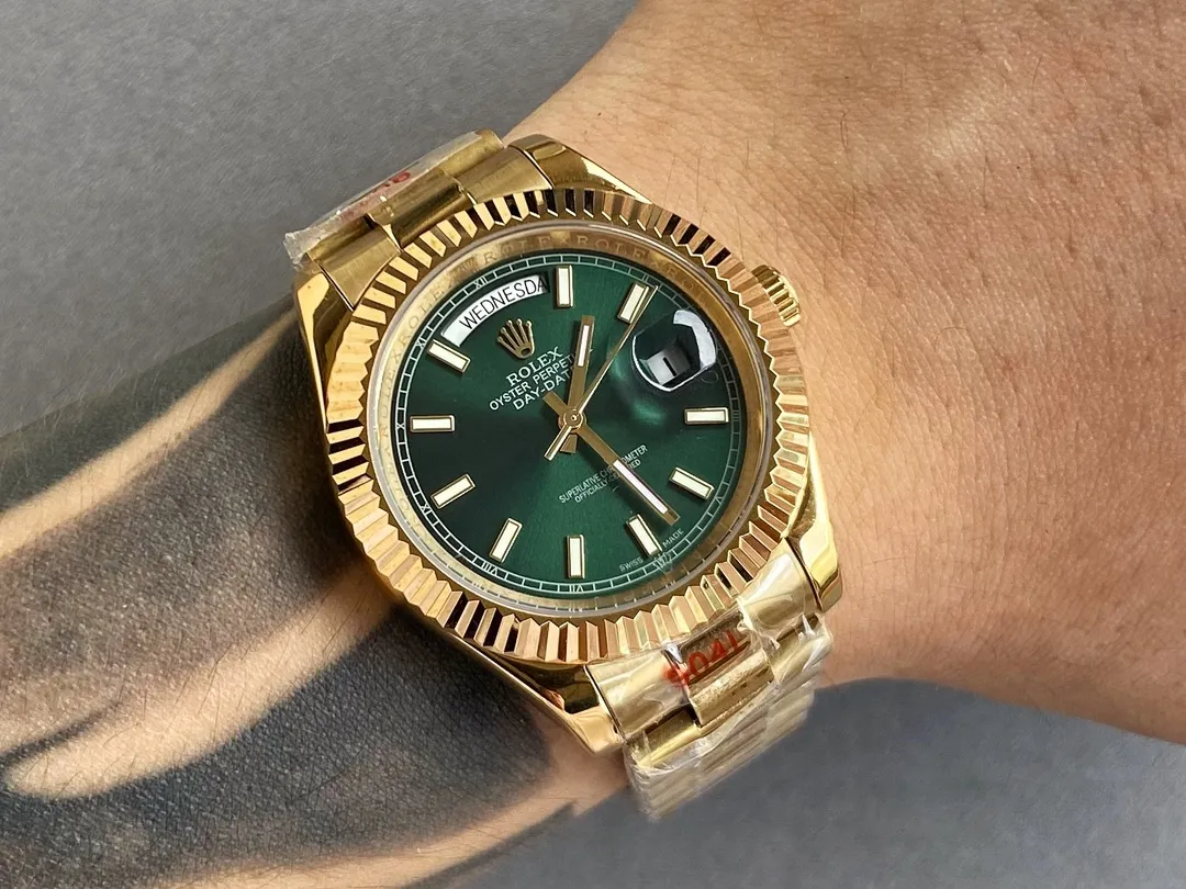 【High-end replica】💰1300! ROLEX Best Selling Classic Series: Datejust Oyster Dual Calendar Series Movement: Top imported fully automatic Citizen 8215 mechanical movement dual calendar display Case: Made of 316 stainless steel case Mirror: Sapphire scratch-resistant mirror Size: Diameter 40mm Thickness 10mm