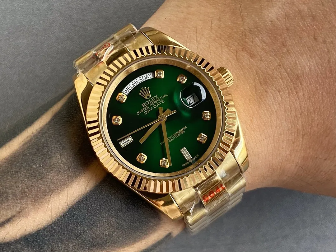【High-end replica】💰1300! ROLEX Best Selling Classic Series: Datejust Oyster Dual Calendar Series Movement: Top imported fully automatic Citizen 8215 mechanical movement dual calendar display Case: Made of 316 stainless steel case Mirror: Sapphire scratch-resistant mirror Size: Diameter 40mm Thickness 10mm