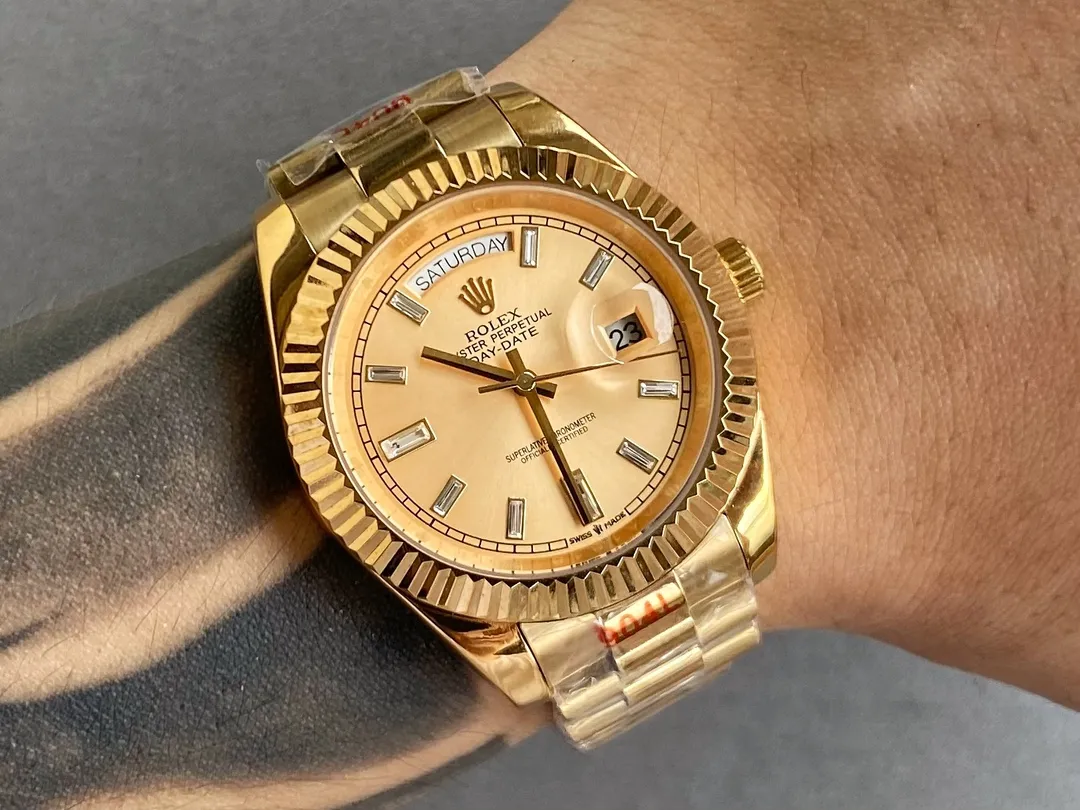 【High-end replica】💰1300! ROLEX Best Selling Classic Series: Datejust Oyster Dual Calendar Series Movement: Top imported fully automatic Citizen 8215 mechanical movement dual calendar display Case: Made of 316 stainless steel case Mirror: Sapphire scratch-resistant mirror Size: Diameter 40mm Thickness 10mm
