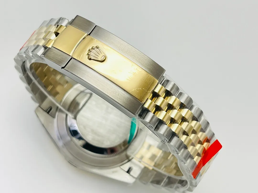 [VR Factory2022 latest masterpiece] Rolex’s latest Datejust series mechanical watch! 1⃣️[Size] Diameter 41MM, thickness 12MM! 2⃣️[Movement] Equipped with 2836 movement, strict debugging ensures accurate travel time, stable performance, and zero repairs! 3⃣️【Dial text】Using top-grade Swarovski diamonds and hand-inlaid craftsmanship, it is designed with the concept of excellence! 4⃣️[Case Buckle] The 904L stainless steel case is made of the same material as the original version and paired with a 904L stainless steel strap/original safety buckle! 5⃣��The watch strap is made of 904L Oyster steel.  6⃣️The side of the watch case is consistent with the original version and adds a QR code to prevent counterfeiting! 7⃣️【Mirror】Scratch-resistant sapphire crystal, anti-reflective convex magnifying calendar window, pure waterjet cutting! VR Factory is the same on the outside as it is original! Welcome friends from all walks of life to taste it!