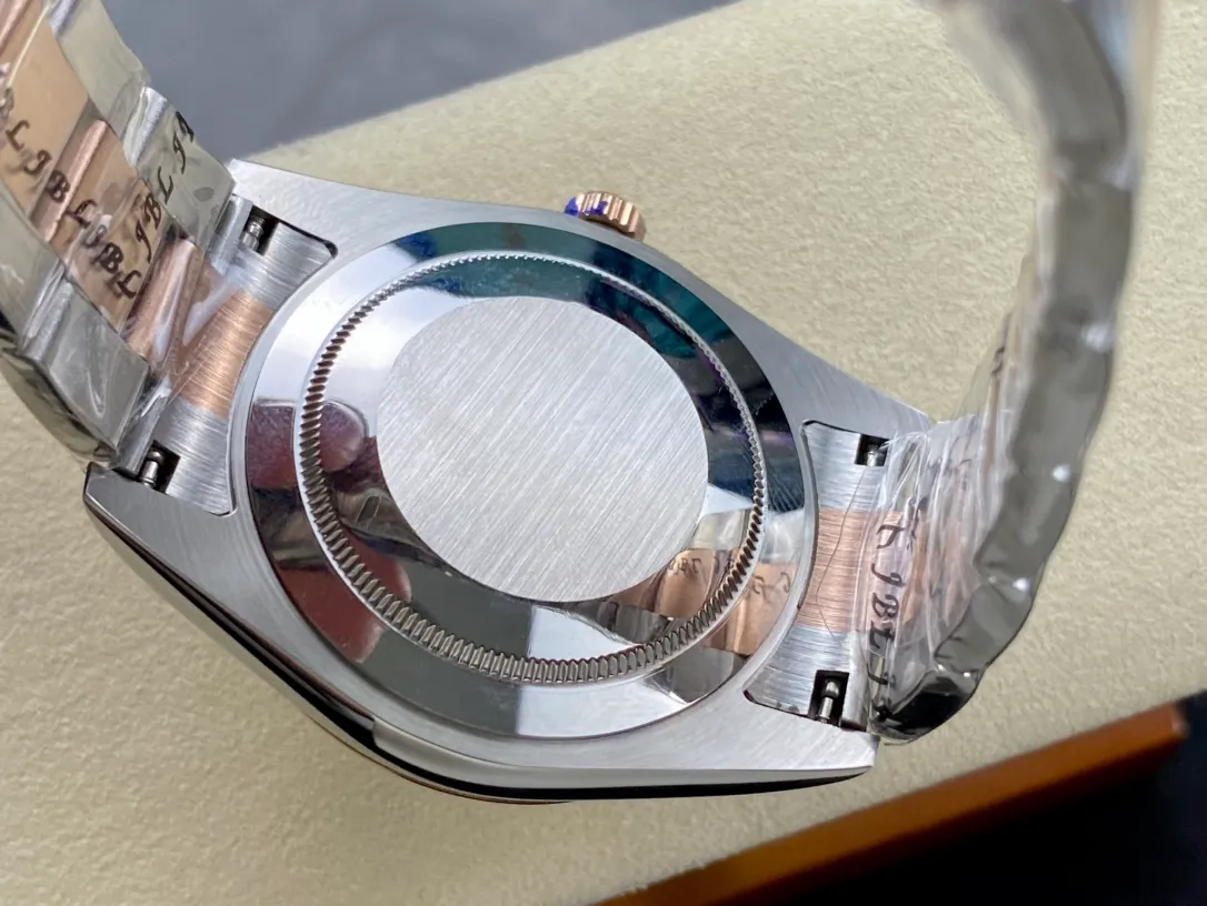 【High-end replica】💰1160! Rolex Single Calendar Datejust Series 41mm [Diameter] 41mm [Movement] Equipped with imported fully automatic mechanical movement [Ring] Rolex RingCommand triangular pit pattern / aperture [Mirror] Scratch-resistant sapphire glass mirror [Material] Imported 316L stainless steel case [Strap] Stainless steel (Oystersteel) optional three-bead/five-bead chain strap [Buckle] Original buckle Super high quality, more beautiful in kind, market exclusive! Classic men's casual watch, the standard accessory for successful men, allowing you to wear it once and for all!