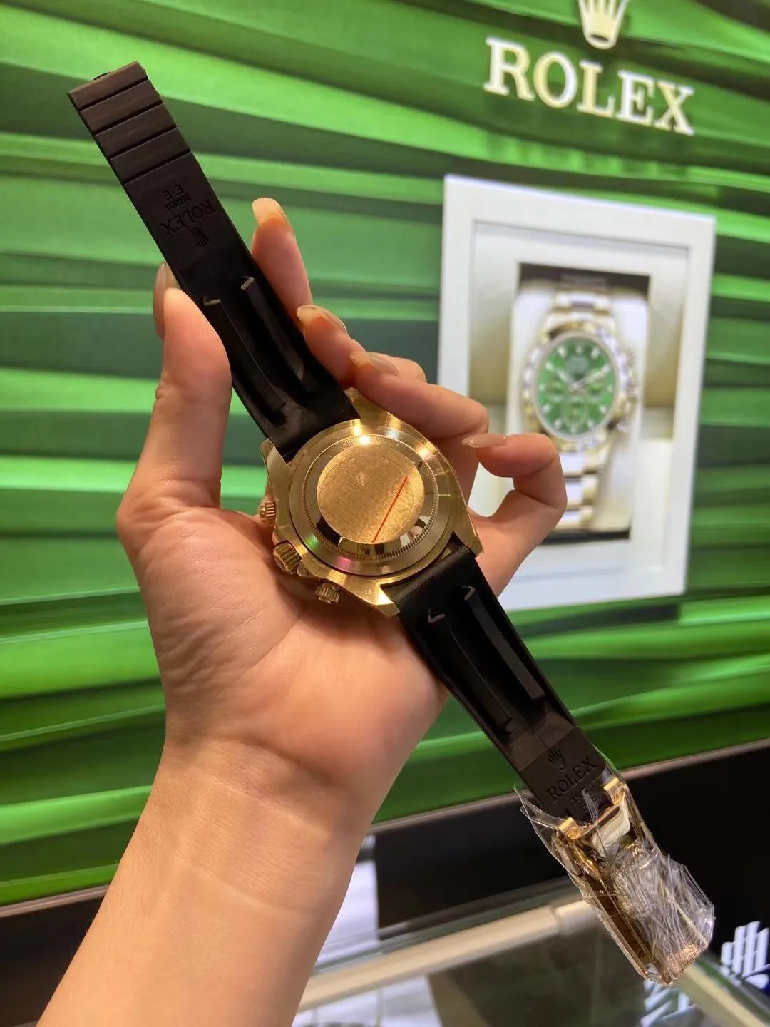 【High-end replica】💰1160! Rolex - Rolex Daytona men's mechanical watch Movement: Imported Citizen 8215 movement Size: Diameter 40mm Thickness 11mm Case: 316 stainless steel case Mirror: Sapphire mirror Strap: Comfortable silicone strap-original buckle